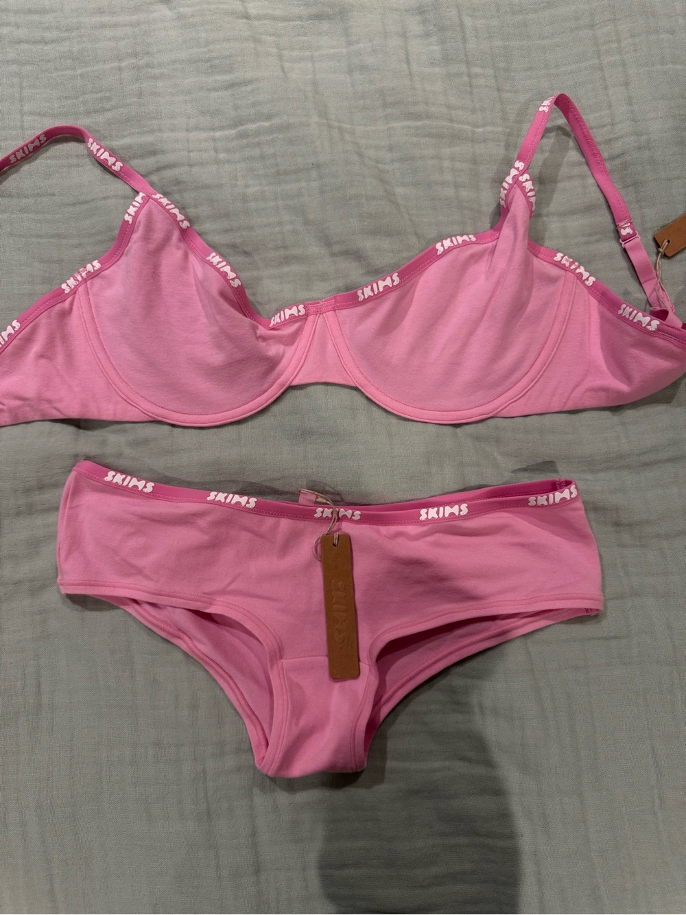 SKIMS Pink set